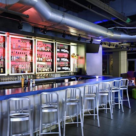 Hotel Aloft Cleveland Downtown Exterior foto